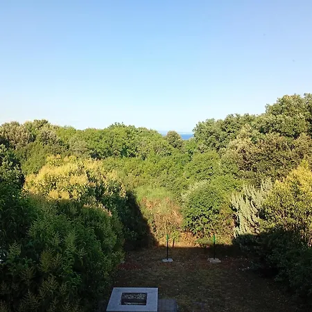 Yellow Sun 度假居 Ližnjan